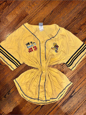 Vintage Looney Tunes Tweety Bird Yellow Baseball Jersey Shirt Women’s Oversized